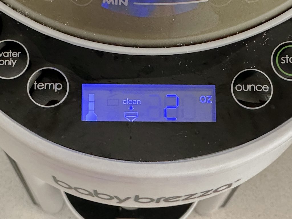 Baby Brezza Formula Pro Display Clean Alert