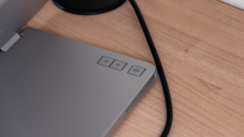 Buttons on the Dell P1425 portable monitor.