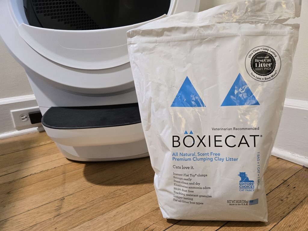 litter robot 4 with cat litter
