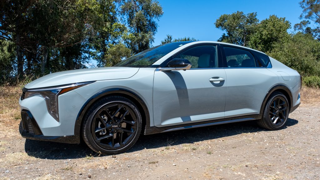 Exterior of the 2025 Kia K4 GT-Line Turbo