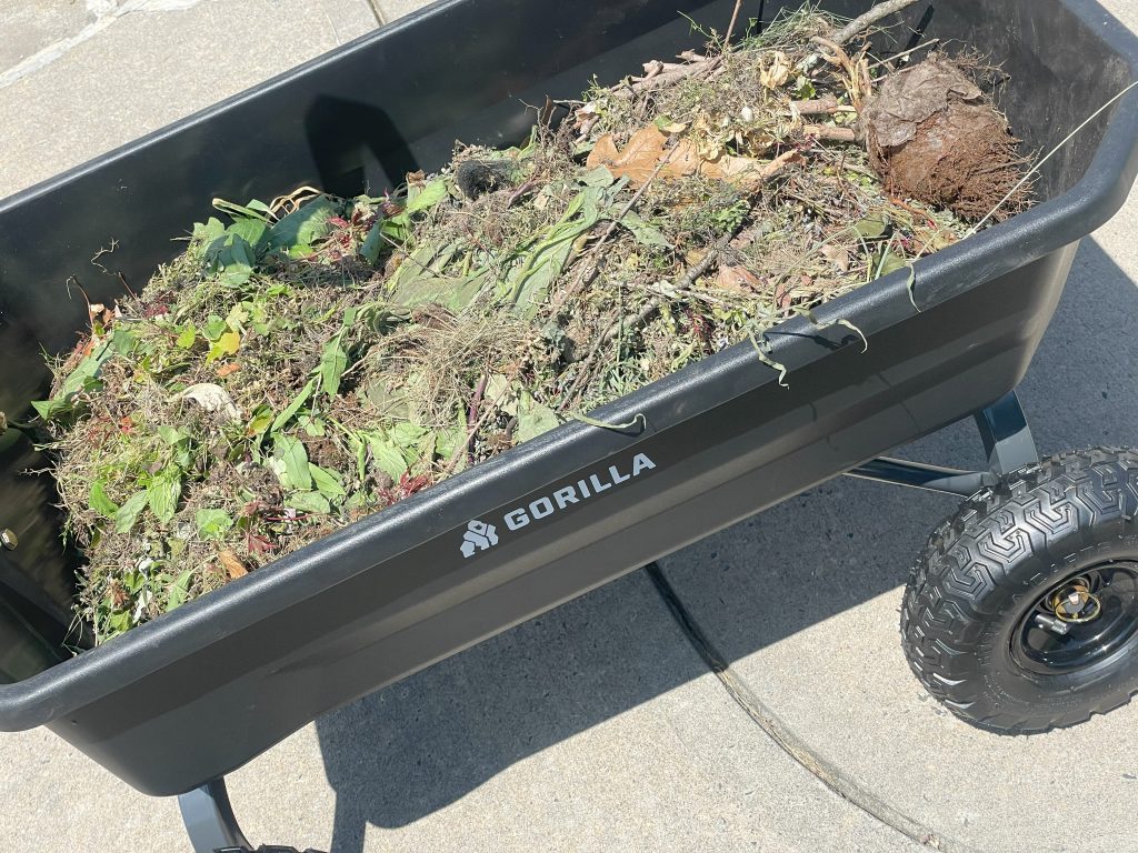 Gorilla Carts Heavy-Duty Dump Cart
