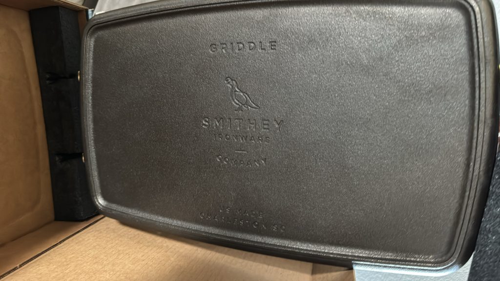 smithey-double-burner-griddle-18-inch-cast-iron-bottom