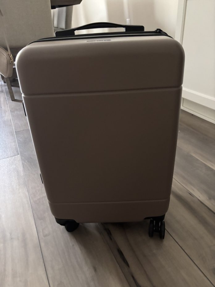 Calpak Hue Carry On