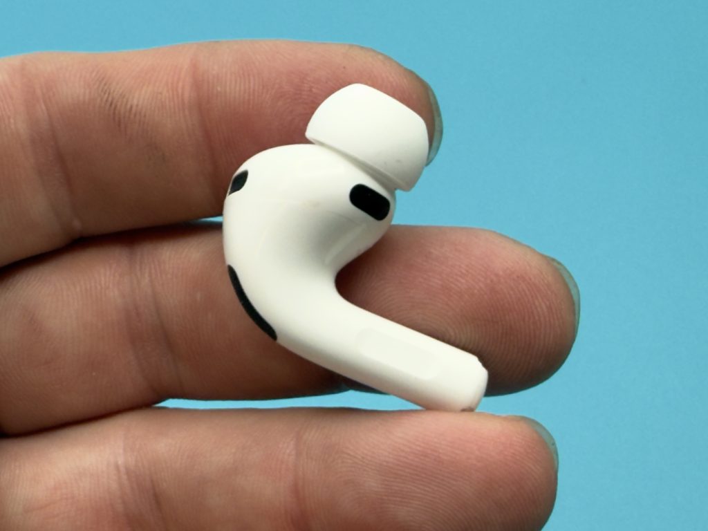 Apple AirPods Pro 3 Wireless Earbuds Review