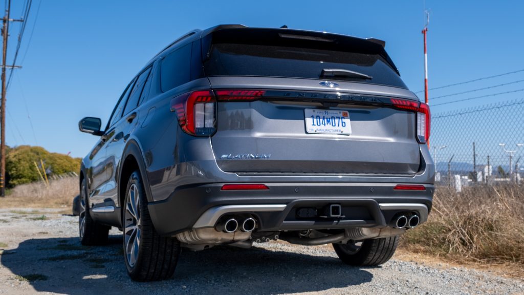Rear of the 2025 Ford Explorer Platinum RWD
