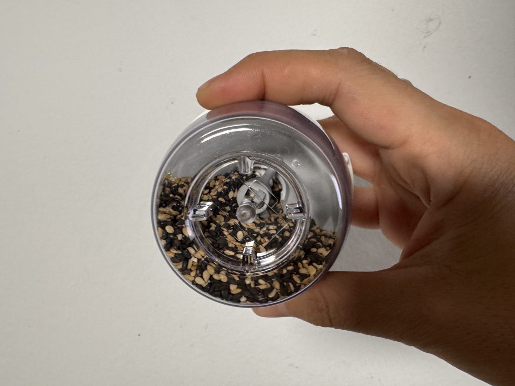 pod with sesame seeds for FinaMill Classic Rechargeable mill grinder