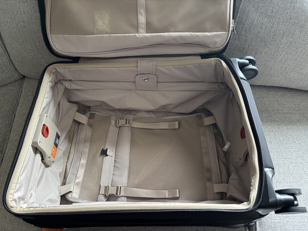 Briggs & Riley Compact 24" Checked Expandable Spinner