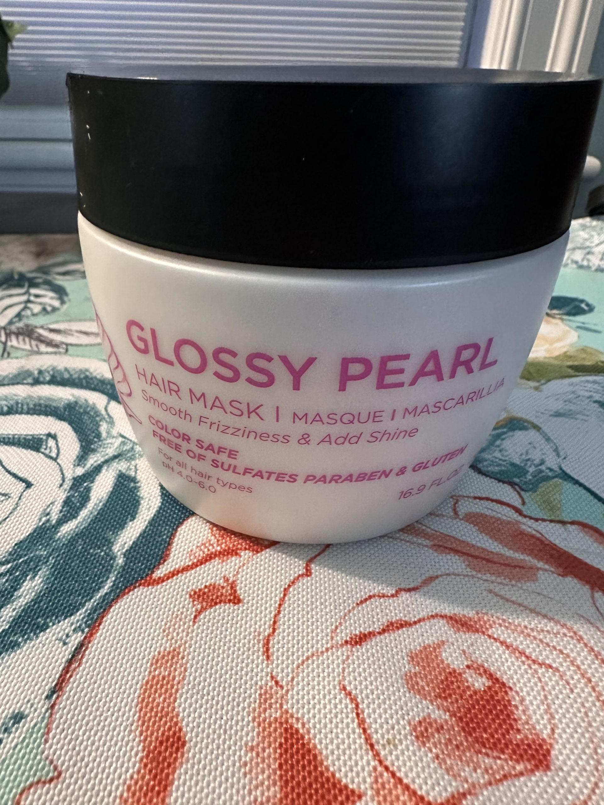 Glossy Pearl Hair Mask